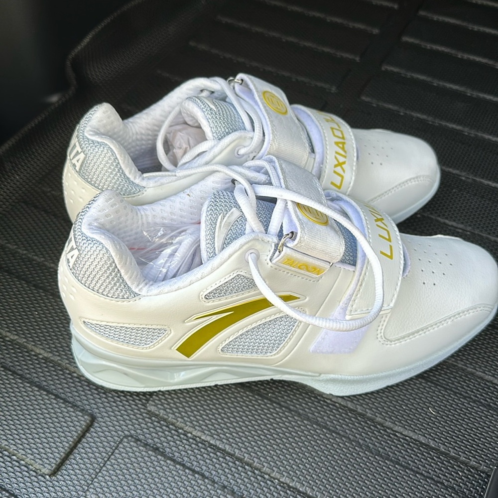 Anta weighlifting shoes 8 men